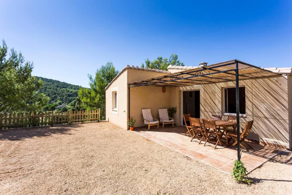 L'Arbre A Soleil Villa Aigues-Vives  Exterior photo