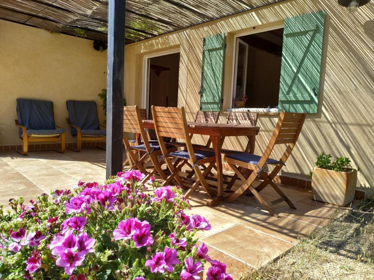 L'Arbre A Soleil Villa Aigues-Vives  Exterior photo